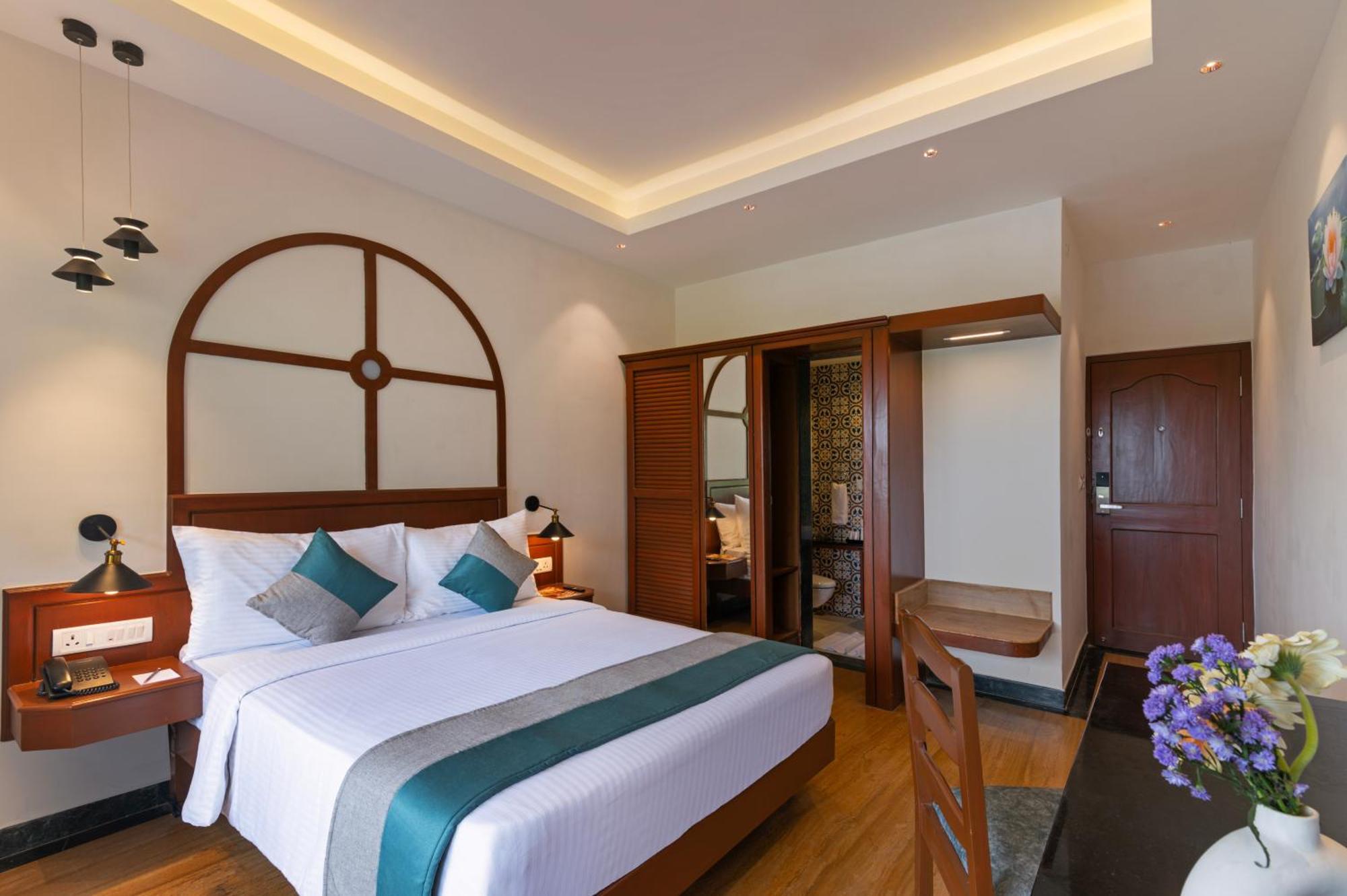 Sterling Karwar Hotel Екстериор снимка